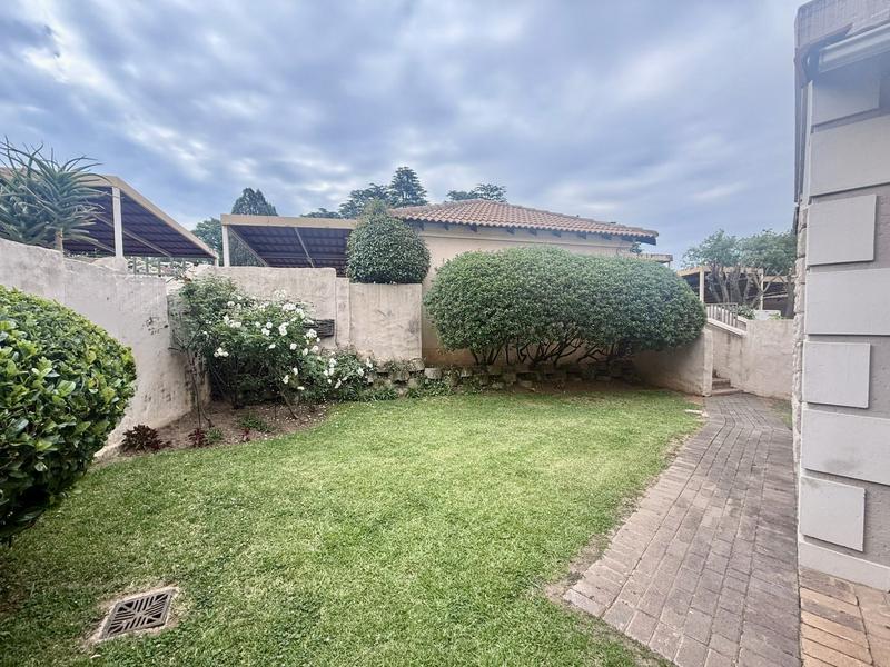 To Let 4 Bedroom Property for Rent in Sandringham Gauteng