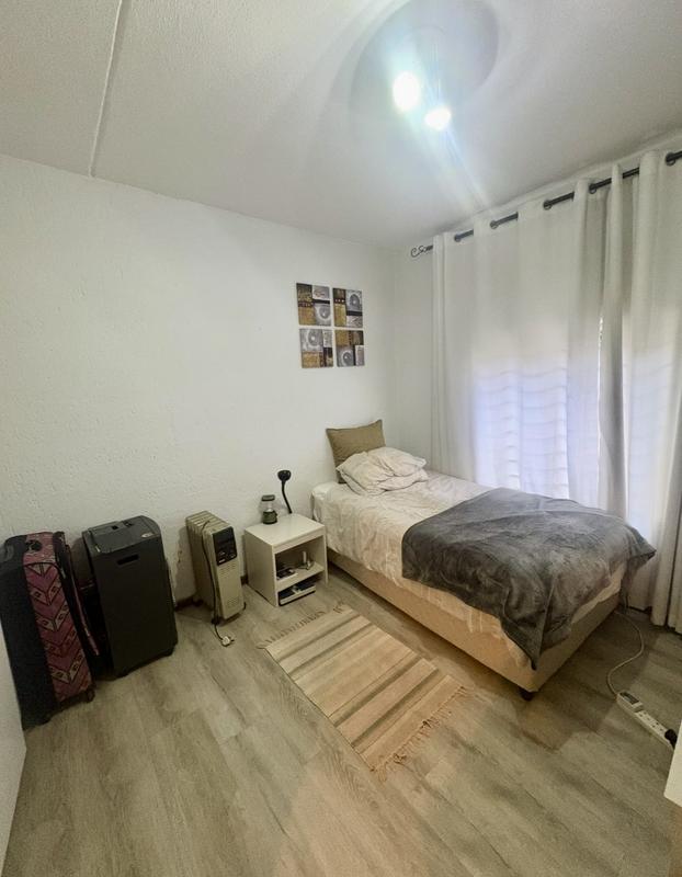 2 Bedroom Property for Sale in Glenhazel Gauteng