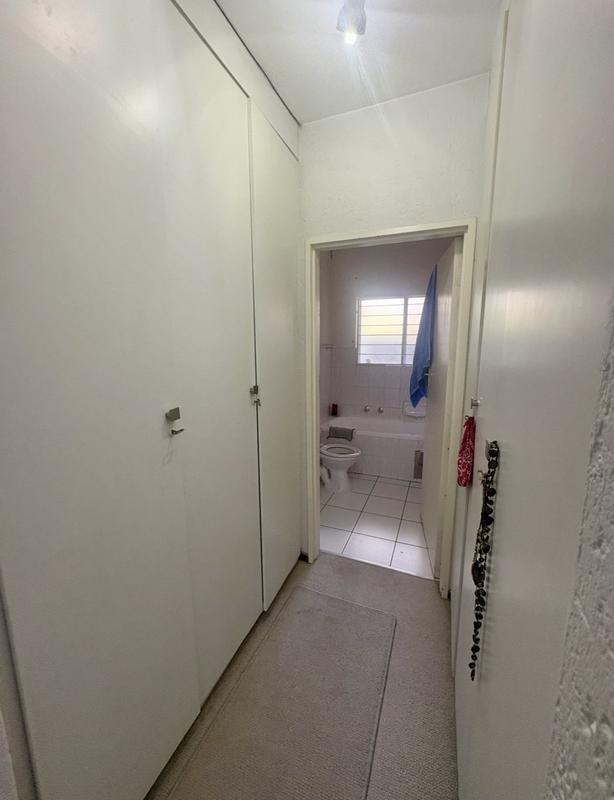 2 Bedroom Property for Sale in Glenhazel Gauteng