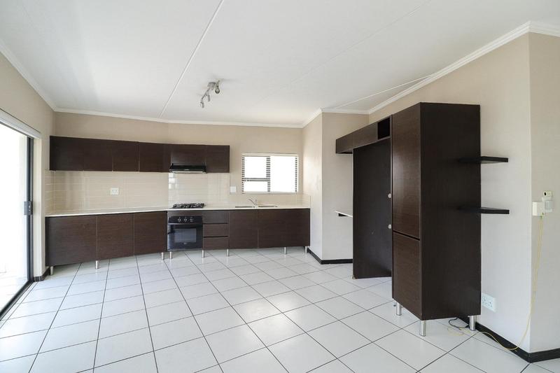 2 Bedroom Property for Sale in Greenstone Hill Gauteng