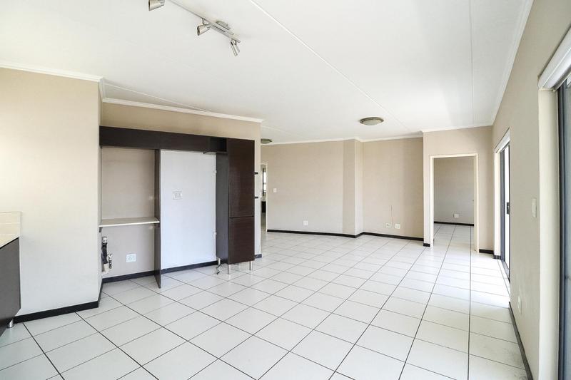 2 Bedroom Property for Sale in Greenstone Hill Gauteng