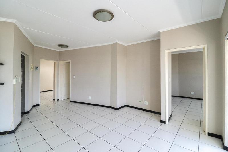 2 Bedroom Property for Sale in Greenstone Hill Gauteng