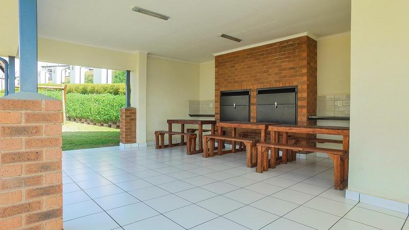 2 Bedroom Property for Sale in Greenstone Hill Gauteng