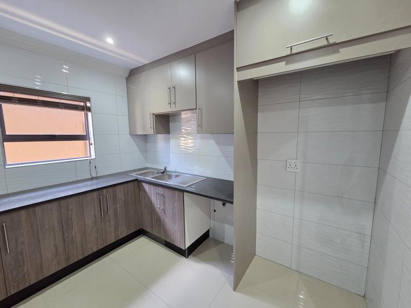 To Let 2 Bedroom Property for Rent in Erasmia Gauteng