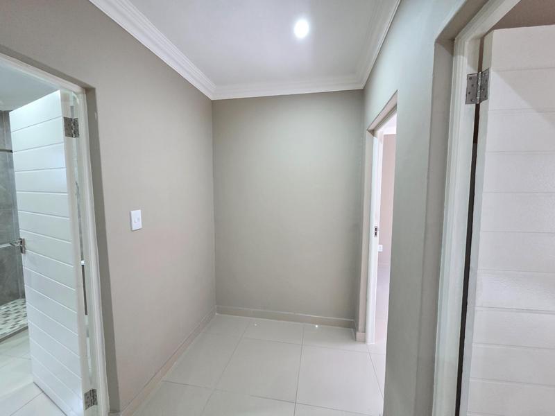 To Let 2 Bedroom Property for Rent in Erasmia Gauteng