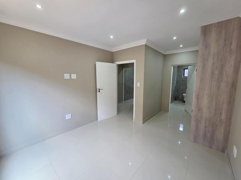To Let 2 Bedroom Property for Rent in Erasmia Gauteng