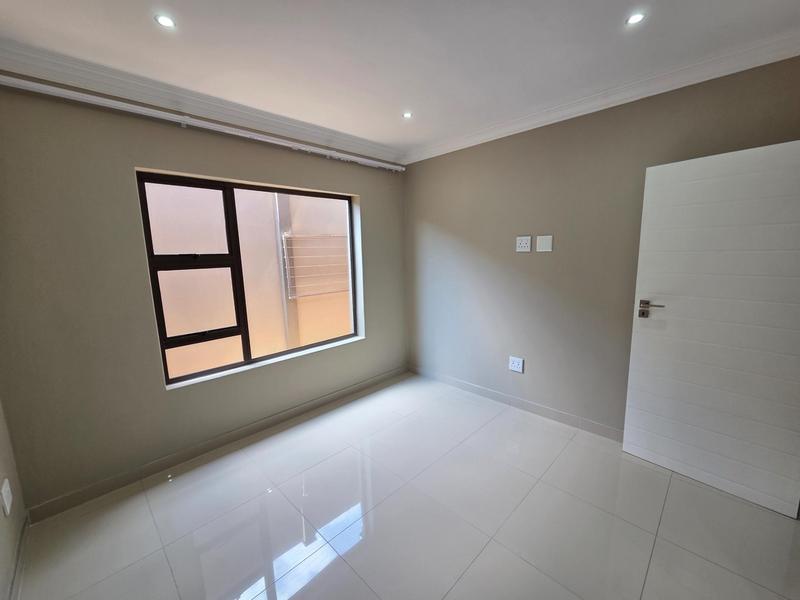 To Let 2 Bedroom Property for Rent in Erasmia Gauteng