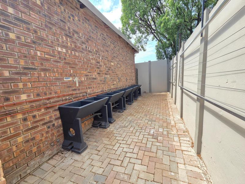To Let 2 Bedroom Property for Rent in Erasmia Gauteng