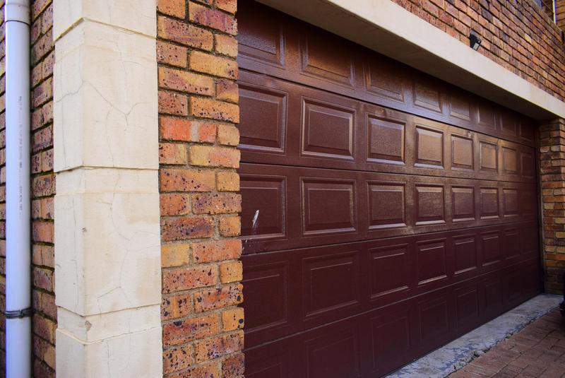 3 Bedroom Property for Sale in Edleen Gauteng