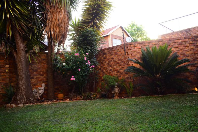 3 Bedroom Property for Sale in Edleen Gauteng