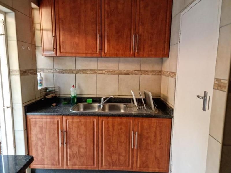 To Let 4 Bedroom Property for Rent in Gallo Manor Gauteng