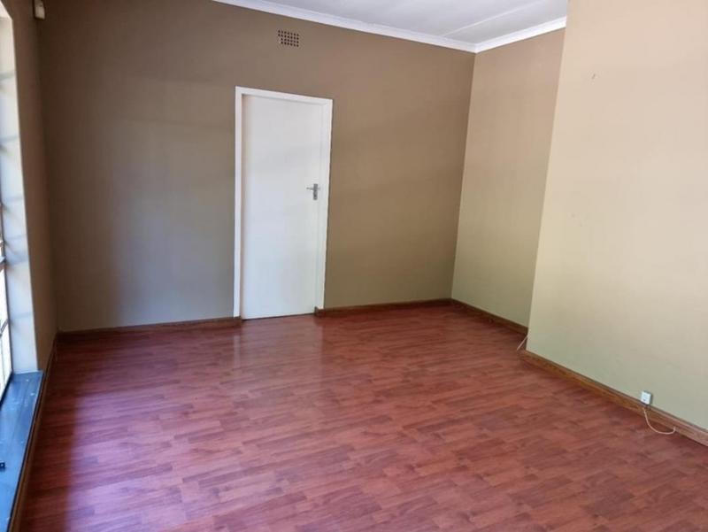To Let 4 Bedroom Property for Rent in Gallo Manor Gauteng