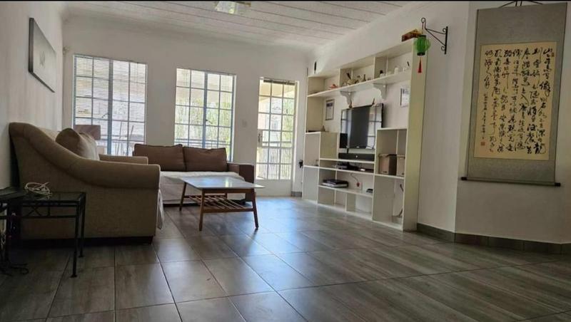 2 Bedroom Property for Sale in Morningside Gauteng