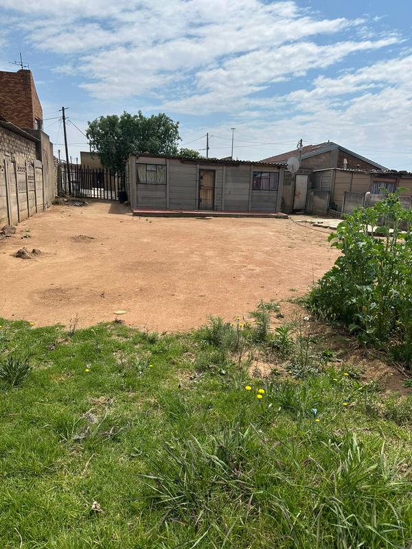 1 Bedroom Property for Sale in Duduza Gauteng