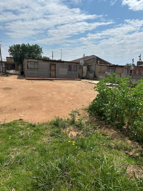 1 Bedroom Property for Sale in Duduza Gauteng