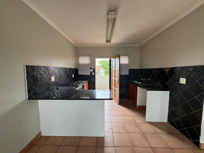 To Let 1 Bedroom Property for Rent in Noordhang Gauteng