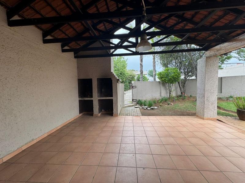 To Let 1 Bedroom Property for Rent in Noordhang Gauteng