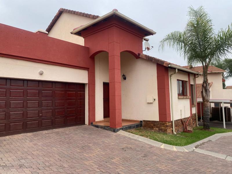 3 Bedroom Property for Sale in North Riding Gauteng