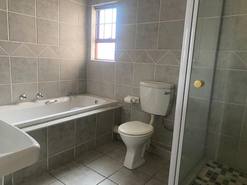 3 Bedroom Property for Sale in North Riding Gauteng