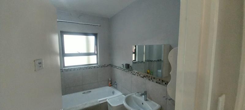 2 Bedroom Property for Sale in Primrose Hill Gauteng