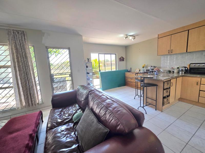 2 Bedroom Property for Sale in Freeway Park Gauteng
