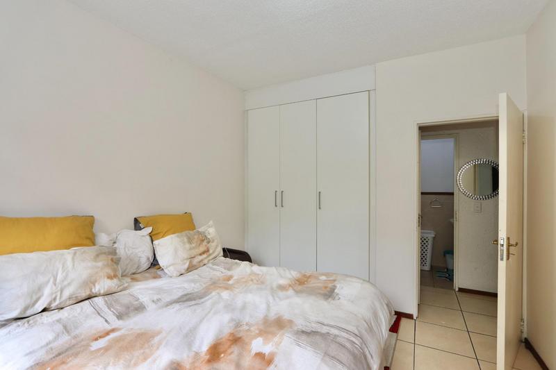 To Let 1 Bedroom Property for Rent in Lonehill Gauteng