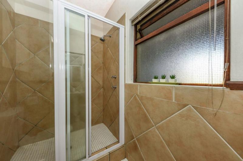 To Let 1 Bedroom Property for Rent in Lonehill Gauteng