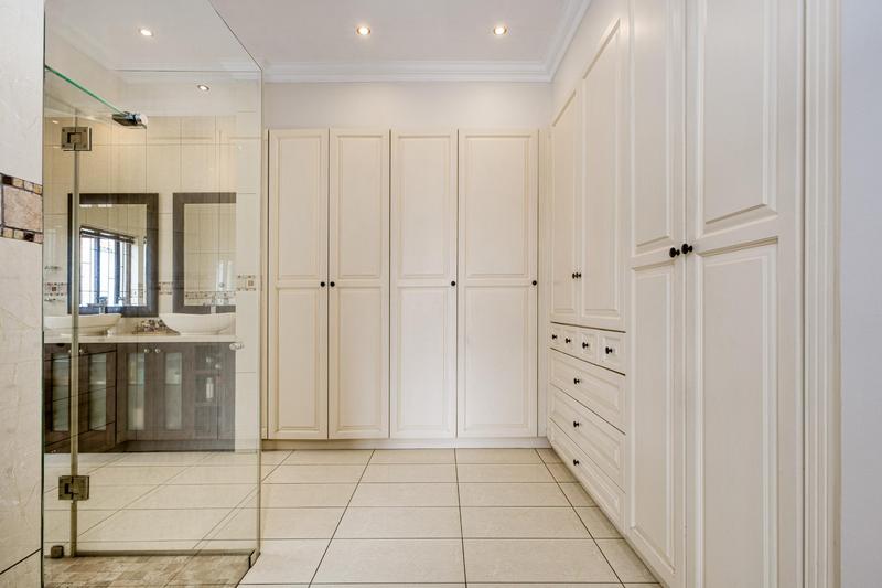 3 Bedroom Property for Sale in Broadacres Gauteng