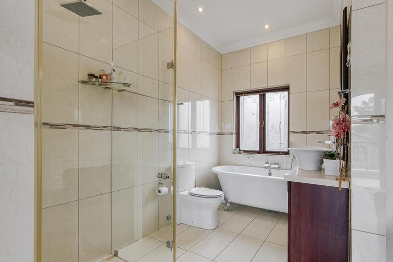 3 Bedroom Property for Sale in Broadacres Gauteng