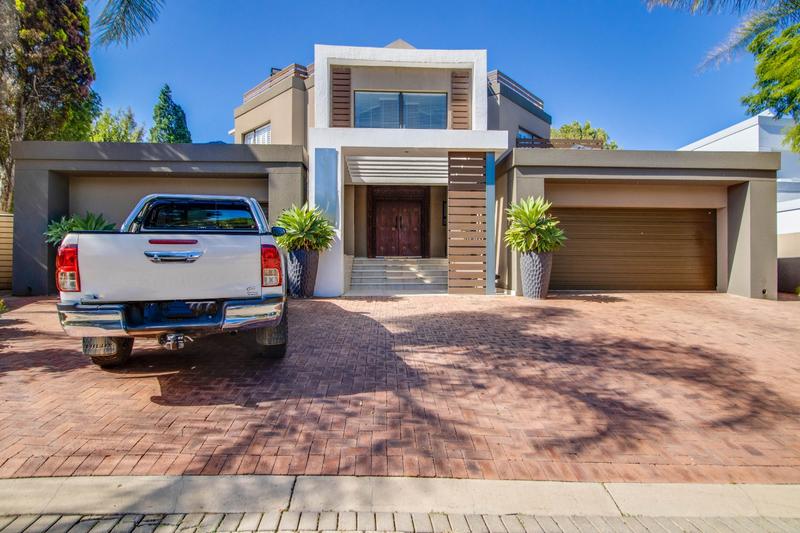 To Let 4 Bedroom Property for Rent in Dainfern Golf Estate Gauteng