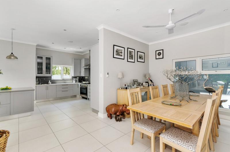 To Let 4 Bedroom Property for Rent in Dainfern Golf Estate Gauteng