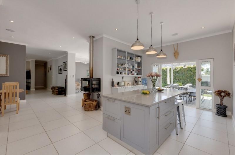 To Let 4 Bedroom Property for Rent in Dainfern Golf Estate Gauteng