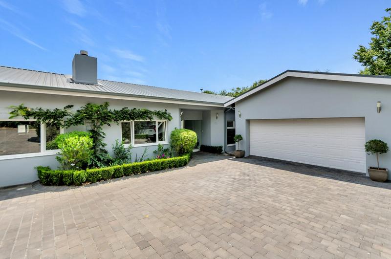 To Let 4 Bedroom Property for Rent in Dainfern Golf Estate Gauteng