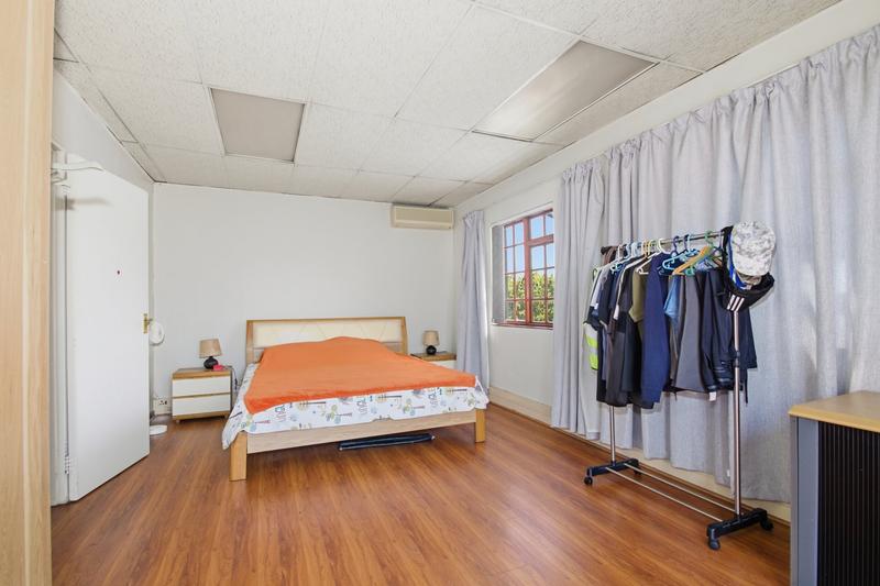 6 Bedroom Property for Sale in Paulshof Gauteng