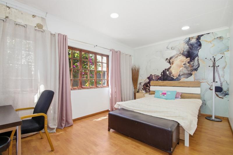 6 Bedroom Property for Sale in Paulshof Gauteng