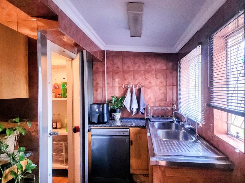 5 Bedroom Property for Sale in Capital Park Gauteng