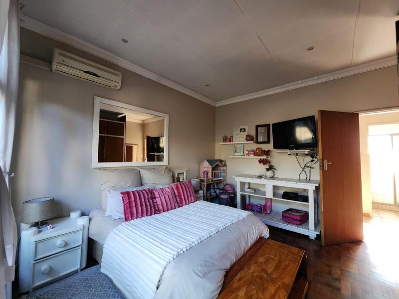 5 Bedroom Property for Sale in Capital Park Gauteng