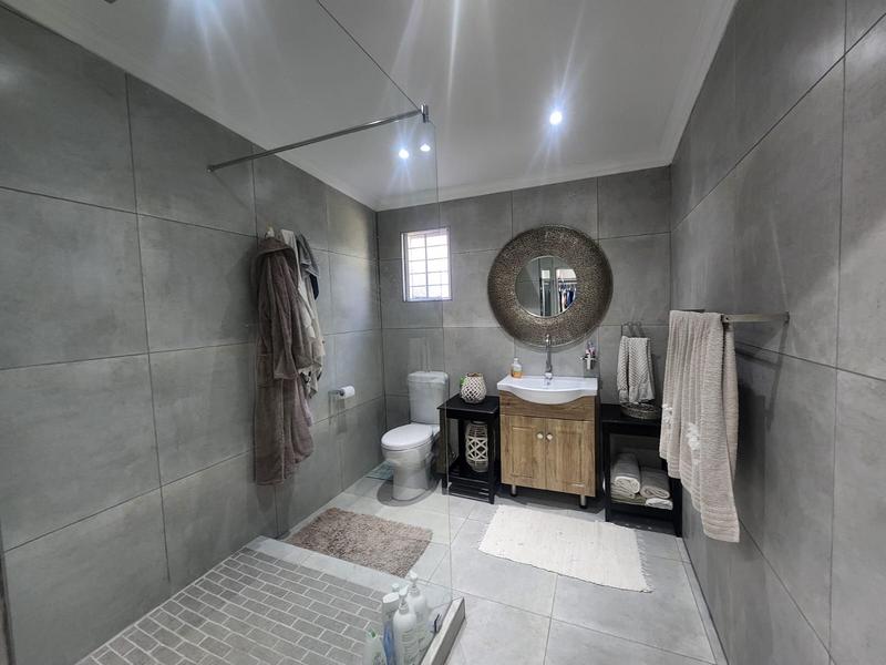 5 Bedroom Property for Sale in Capital Park Gauteng