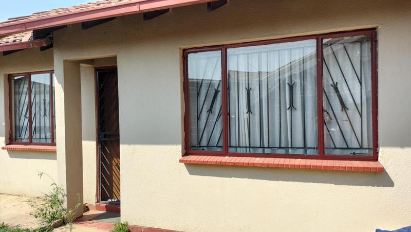 2 Bedroom Property for Sale in Naturena Gauteng