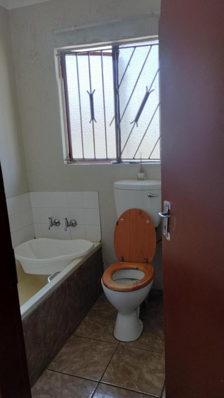 2 Bedroom Property for Sale in Naturena Gauteng