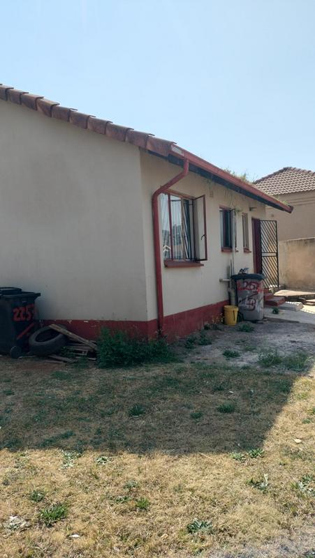 2 Bedroom Property for Sale in Naturena Gauteng
