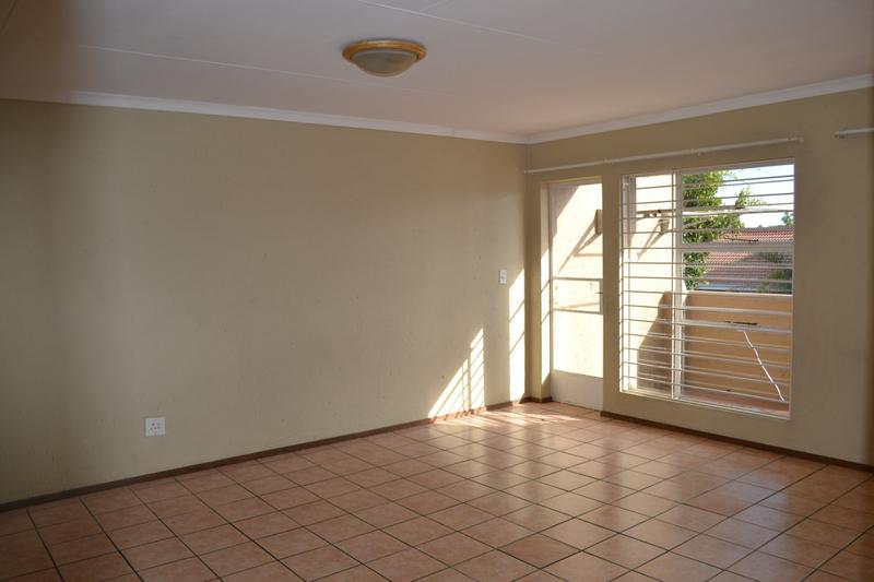 2 Bedroom Property for Sale in Kenmare Gauteng