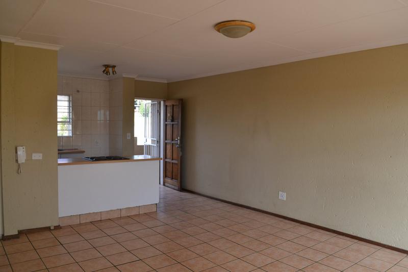 2 Bedroom Property for Sale in Kenmare Gauteng