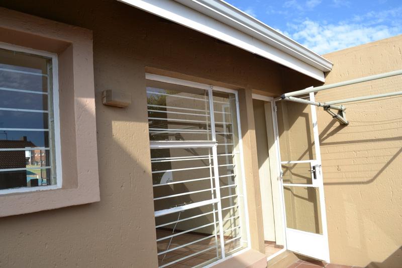 2 Bedroom Property for Sale in Kenmare Gauteng