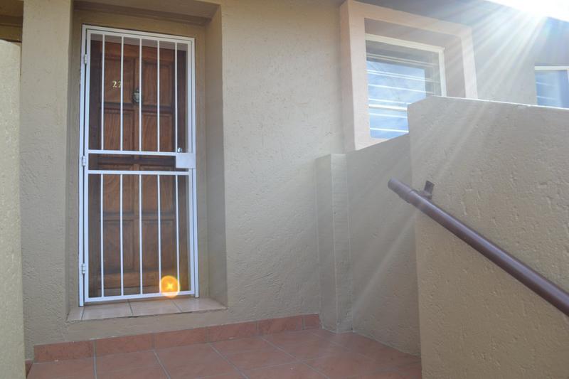 2 Bedroom Property for Sale in Kenmare Gauteng