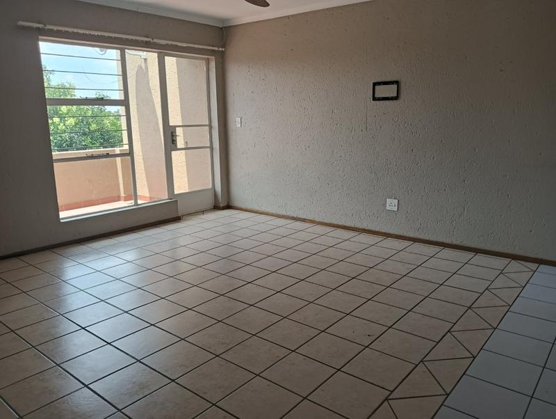 2 Bedroom Property for Sale in Kenmare Gauteng