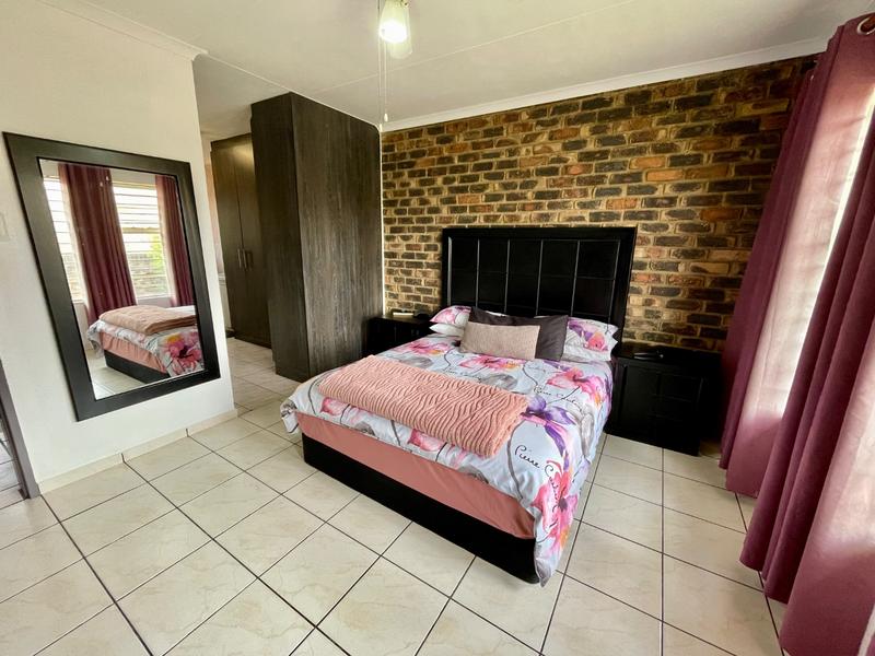 3 Bedroom Property for Sale in Rangeview Gauteng