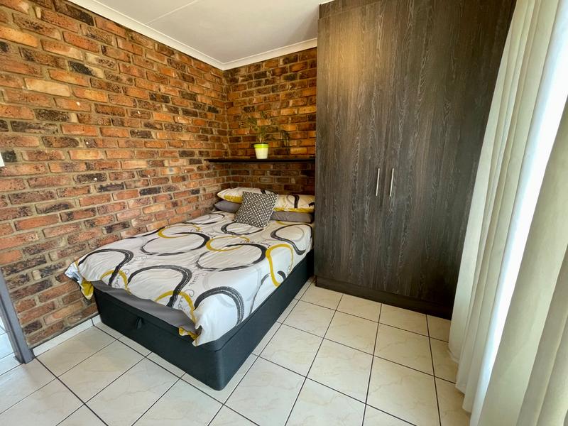 3 Bedroom Property for Sale in Rangeview Gauteng