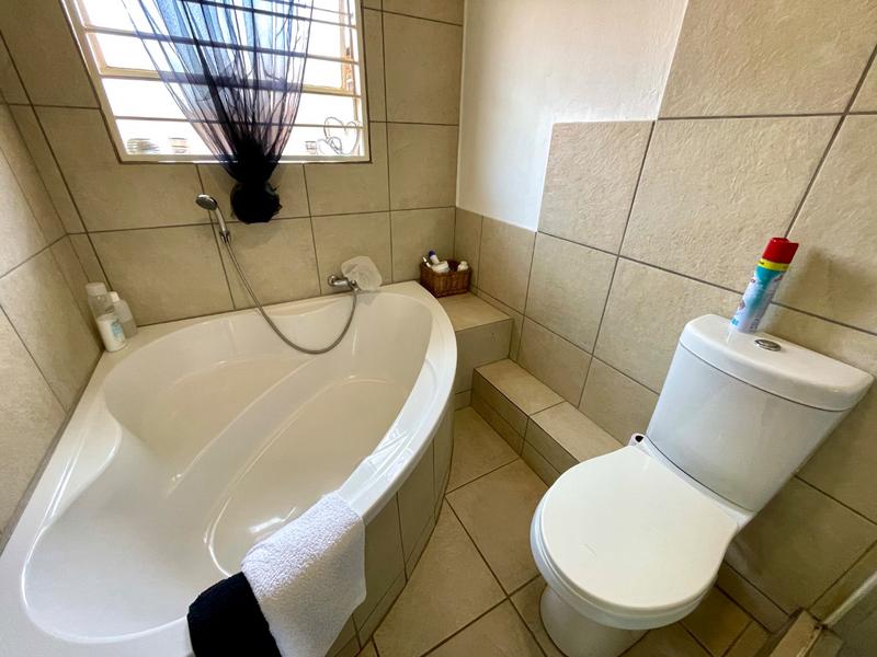 3 Bedroom Property for Sale in Rangeview Gauteng