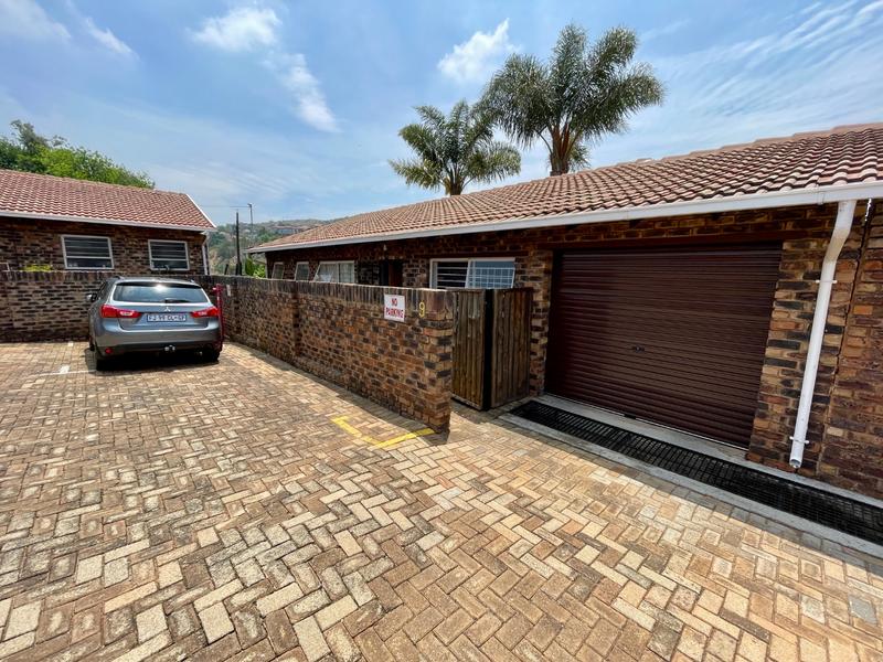 3 Bedroom Property for Sale in Rangeview Gauteng